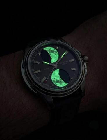 Schaumburg MooN Urbanic Double MooN